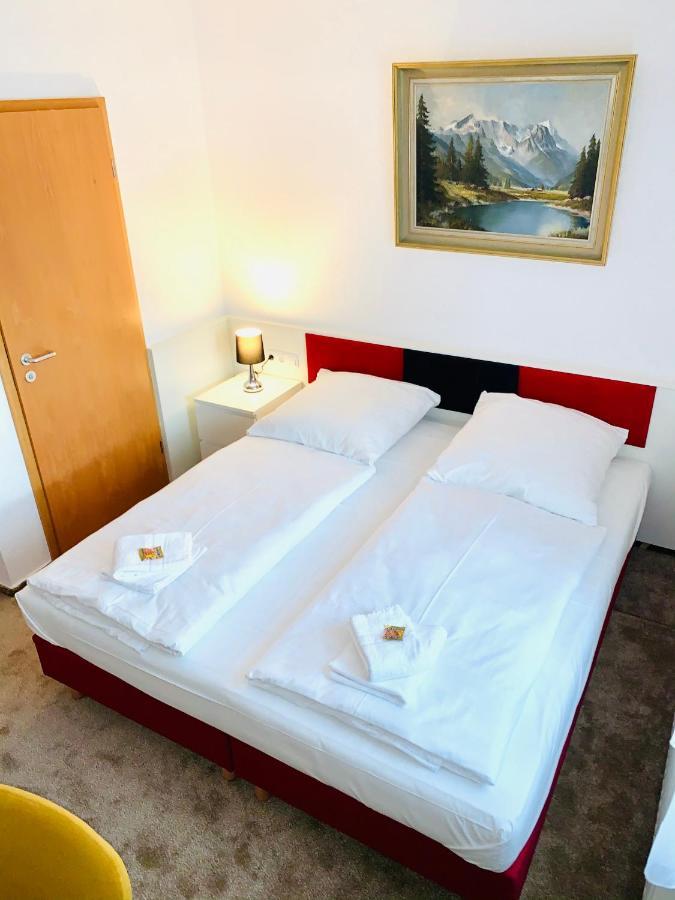 Dua Hotel Wennigsen Exterior foto