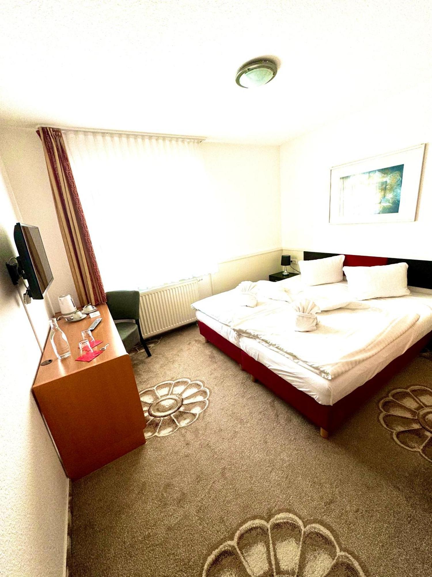 Dua Hotel Wennigsen Exterior foto
